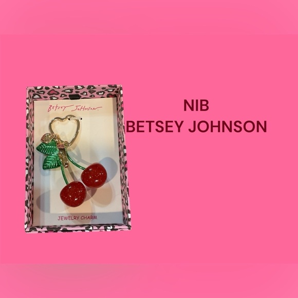 NIB BETSEY JOHNSON CHERRY KEY CHAIN/PURSE CHARM GREAT GIFT - Picture 1 of 2